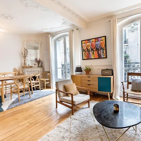 Апартаменты Montmartre // Lovely Flat For !