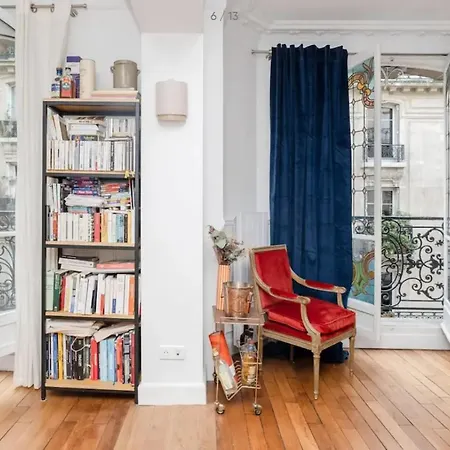 Montmartre // Lovely Flat For ! Апартаменты